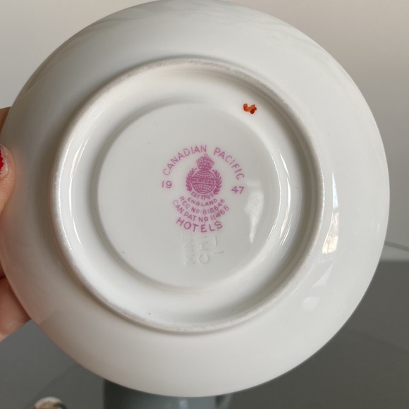 1946 Canadian Pacific Mintons Demi tasse cup & saucer - Picture 6 of 12